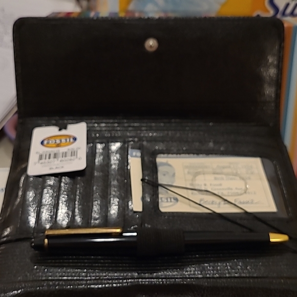 Women's wallet - Picture 2 of 6